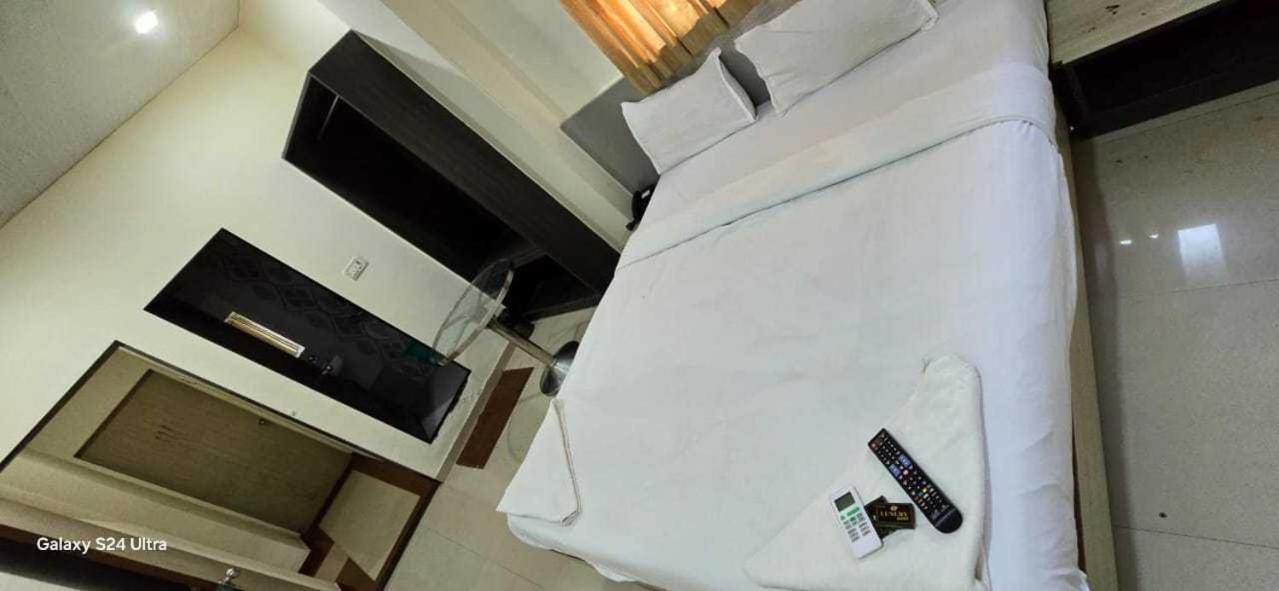 Hotel O Sargam Lodging And Boarding Ulhasnagar Экстерьер фото