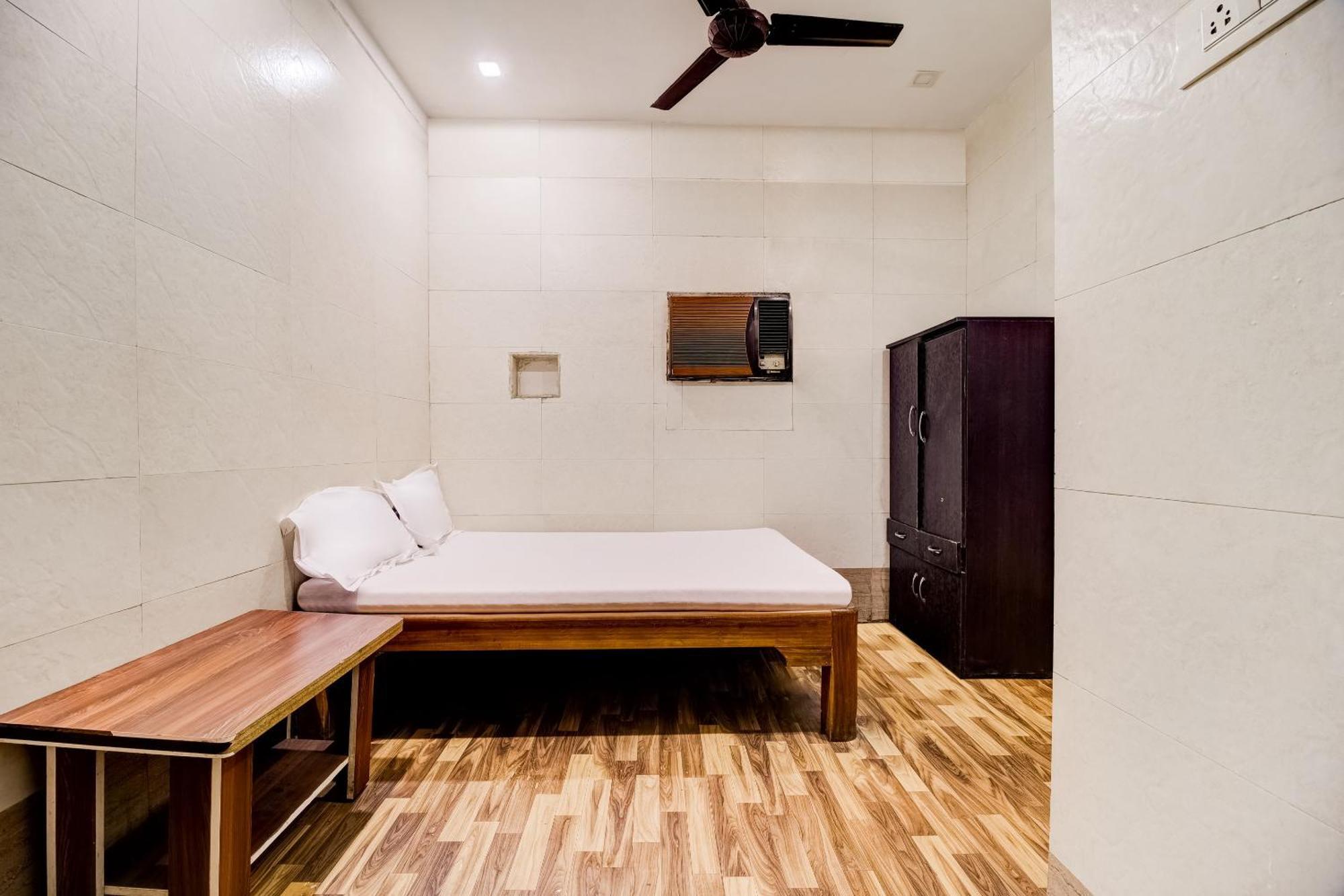 Hotel O Sargam Lodging And Boarding Ulhasnagar Экстерьер фото