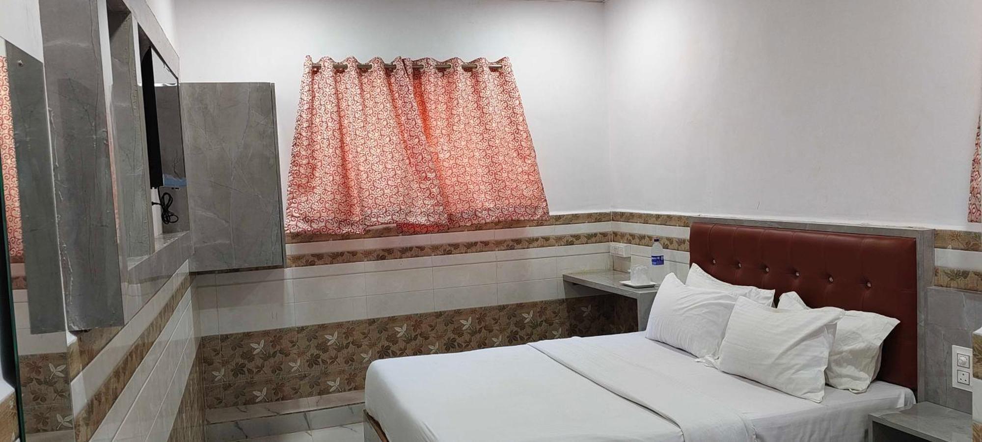 Hotel O Sargam Lodging And Boarding Ulhasnagar Экстерьер фото