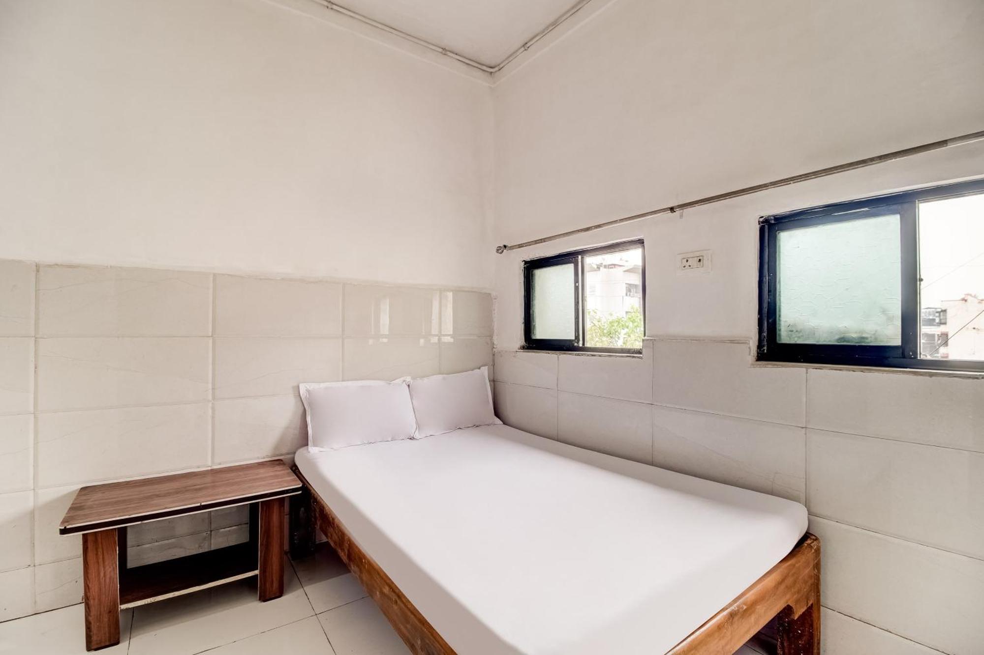 Hotel O Sargam Lodging And Boarding Ulhasnagar Экстерьер фото
