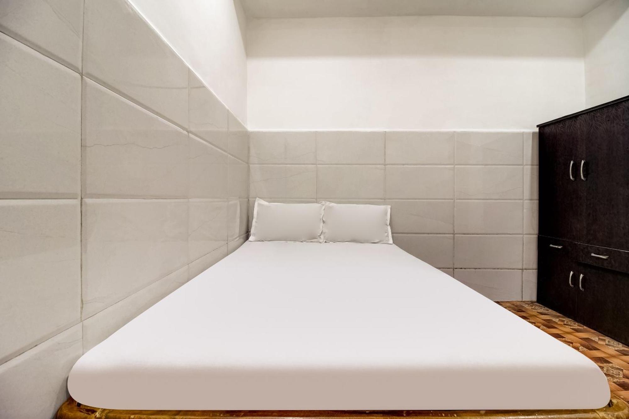 Hotel O Sargam Lodging And Boarding Ulhasnagar Экстерьер фото
