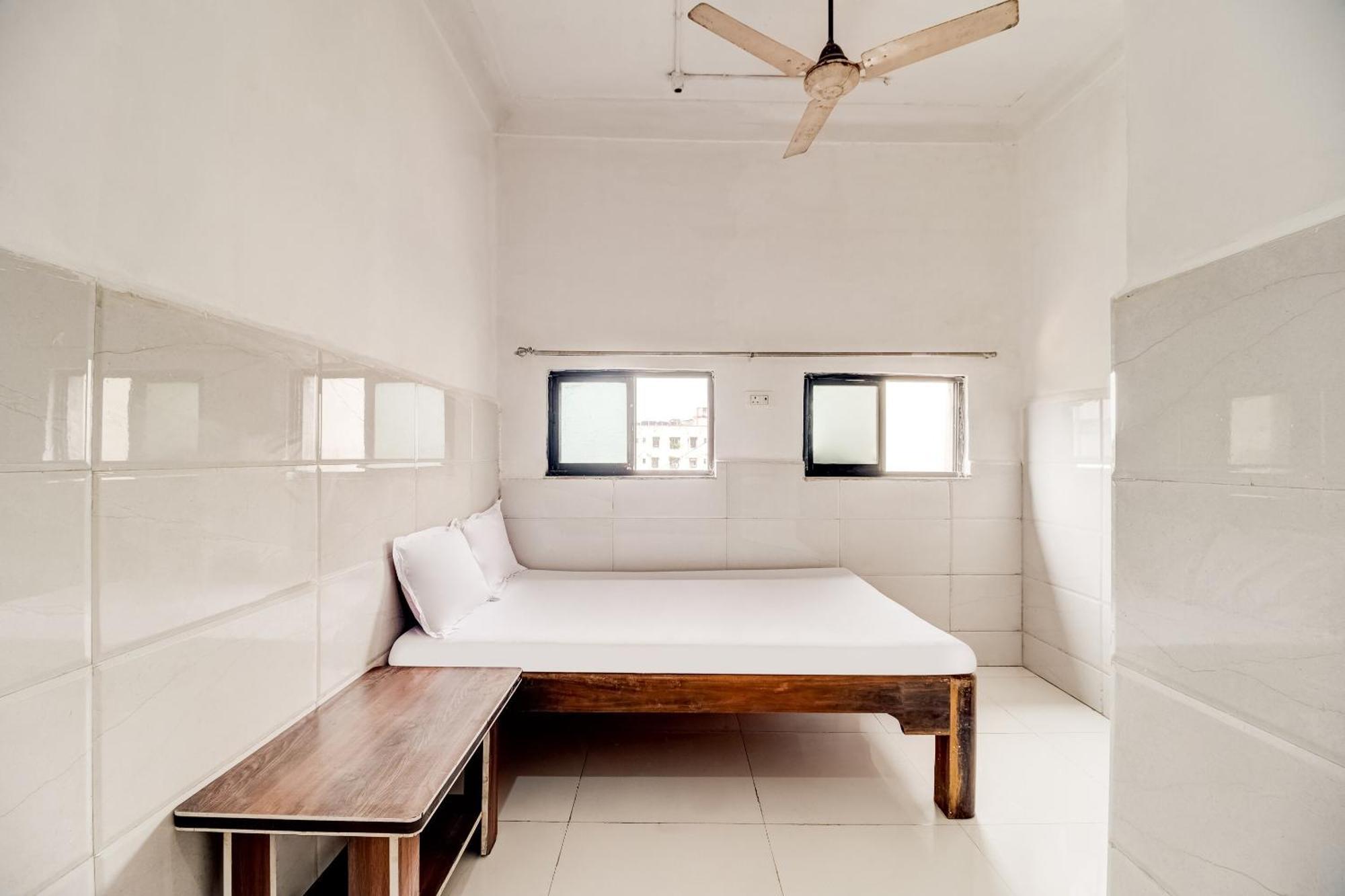 Hotel O Sargam Lodging And Boarding Ulhasnagar Экстерьер фото